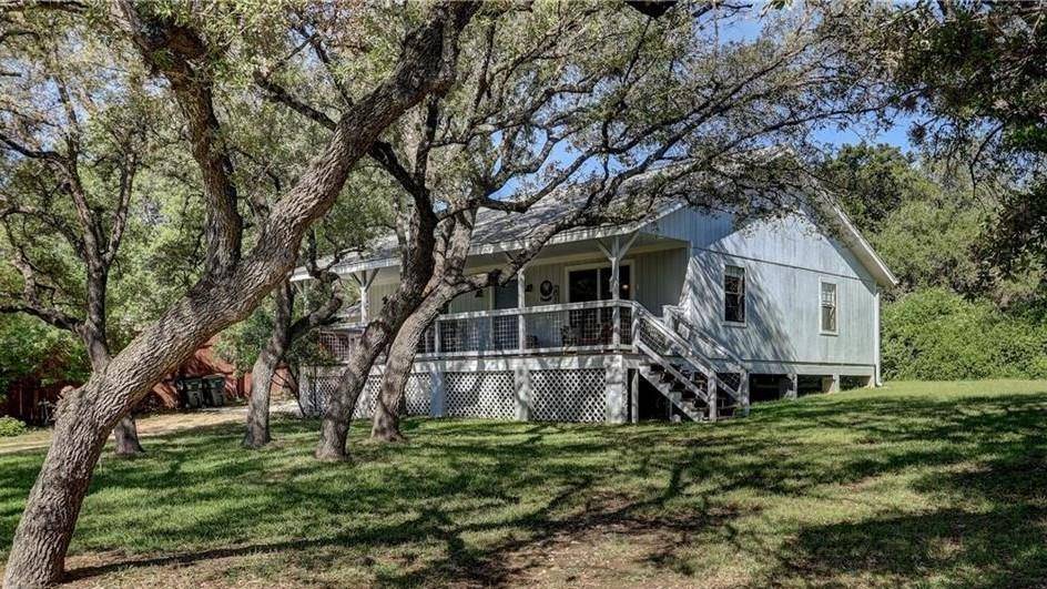 1308 Edgewater DR, Spicewood, TX 78669