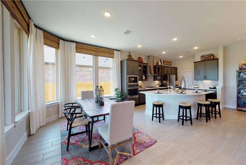 198 Wild Pecan LOOP, Buda, TX 78610