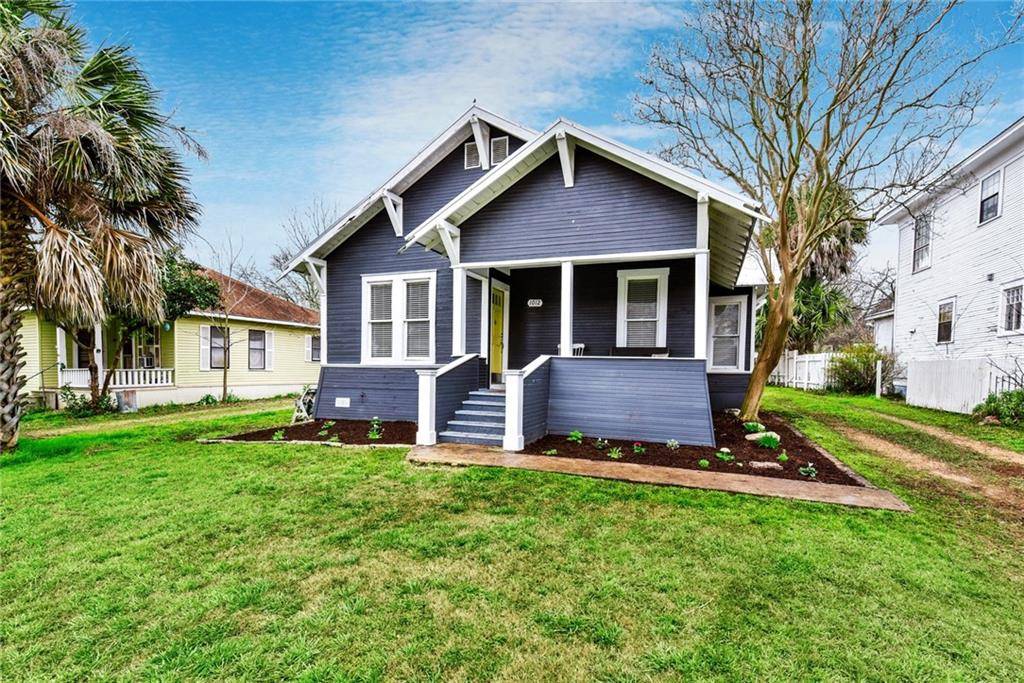 1012 W 6th ST, Taylor, TX 76574