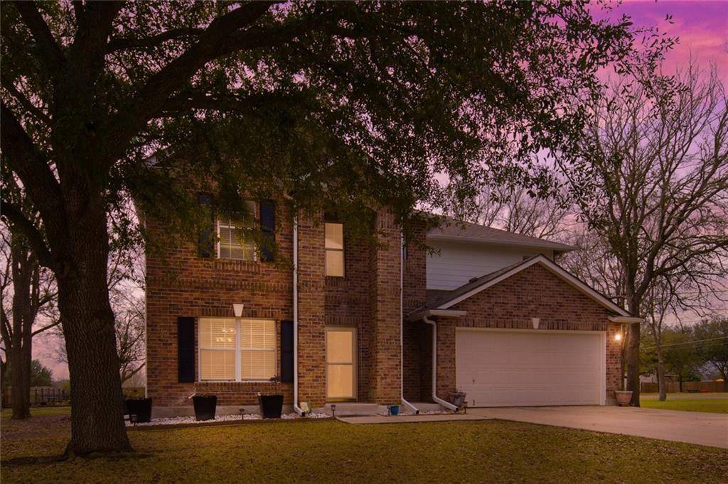 946 Bella Vista CIR, Kyle, TX 78640