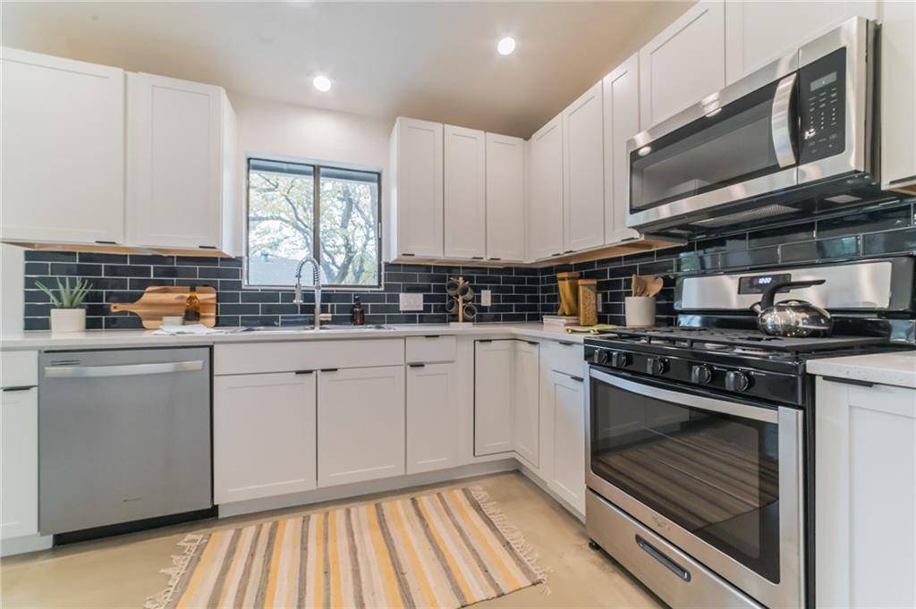 1309 Piney Creek LN, Cedar Park, TX 78613