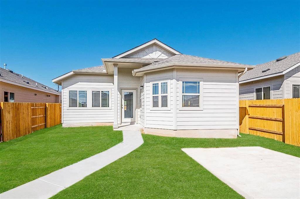 230 Driftwood LN, Bastrop, TX 78602