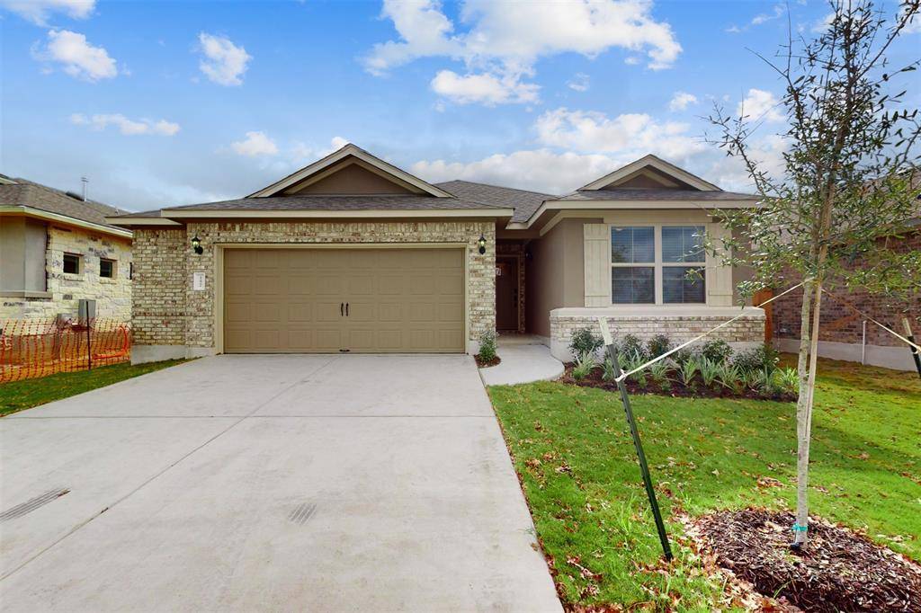 157 Periwinkle DR, Bastrop, TX 78602