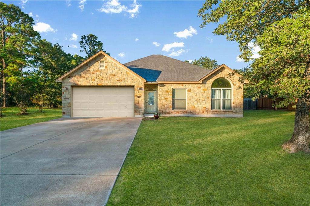 120 Kani LN, Bastrop, TX 78602