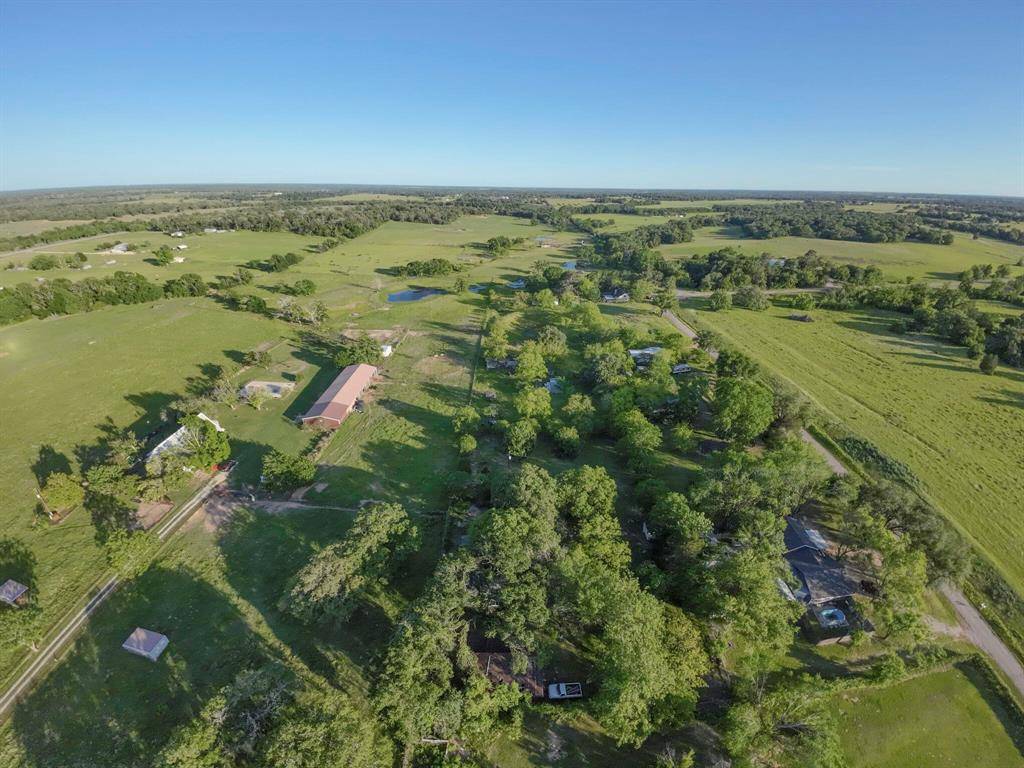 1020 Private Road 4181, Lexington, TX 78947