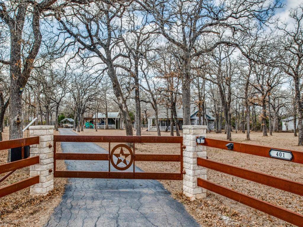 401 Young Ranch RD, Georgetown, TX 78633