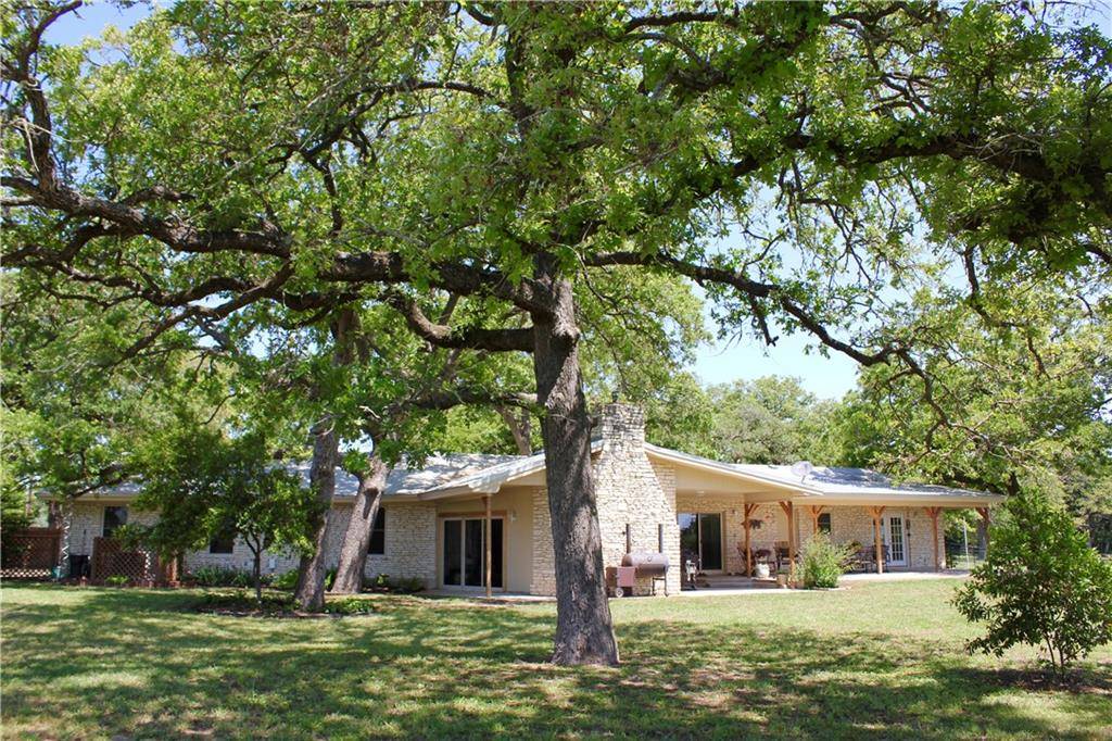 7632 FM 1624, Lexington, TX 78947