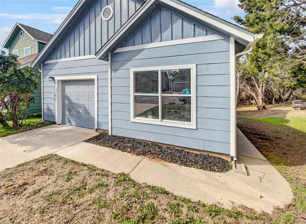1304 E 3rd ST, Georgetown, TX 78626