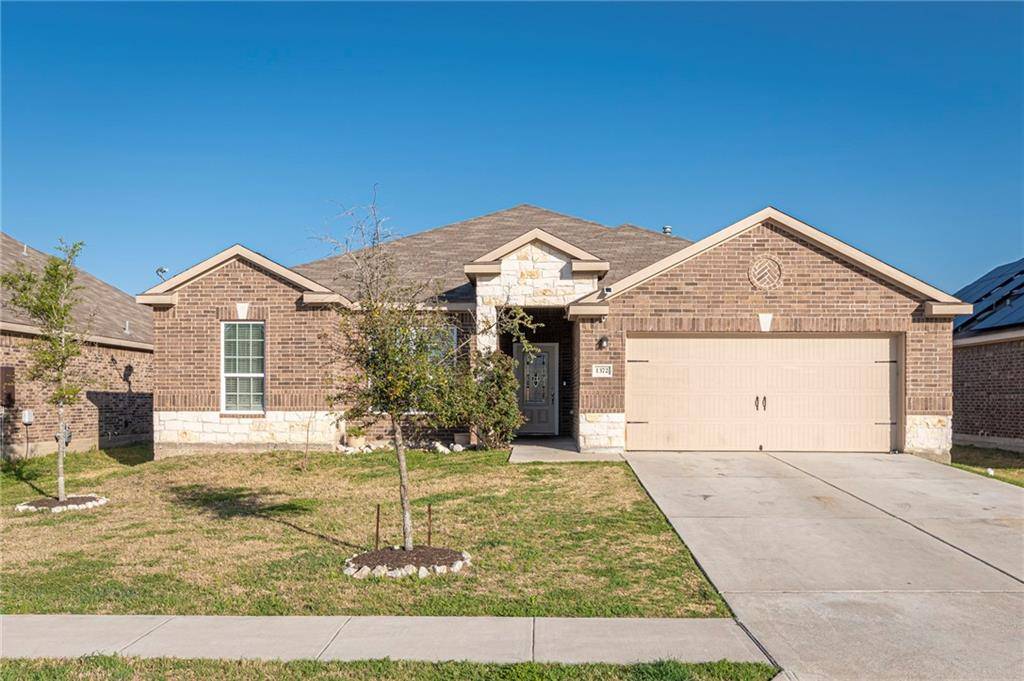1372 Twin Estate DR, Kyle, TX 78640