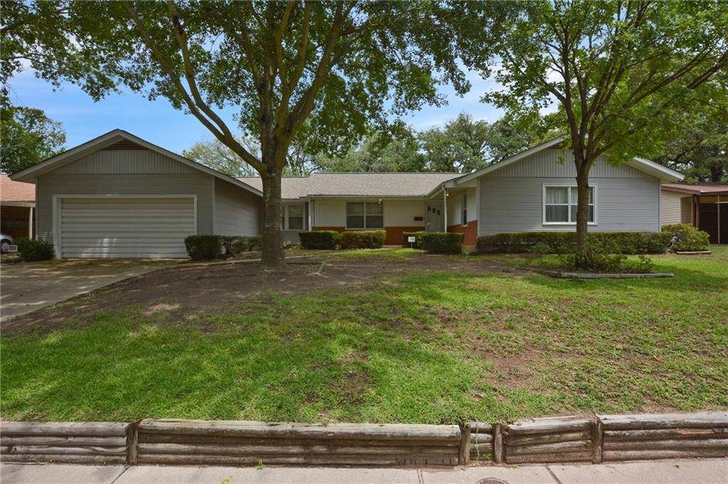 2104 Murray Ave, Rockdale, TX 76567