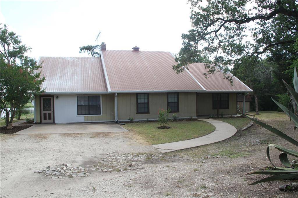 1214 County Road 101, Giddings, TX 78942