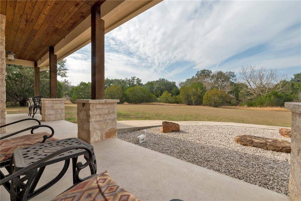105 Flowing Springs TRL, Spicewood, TX 78669