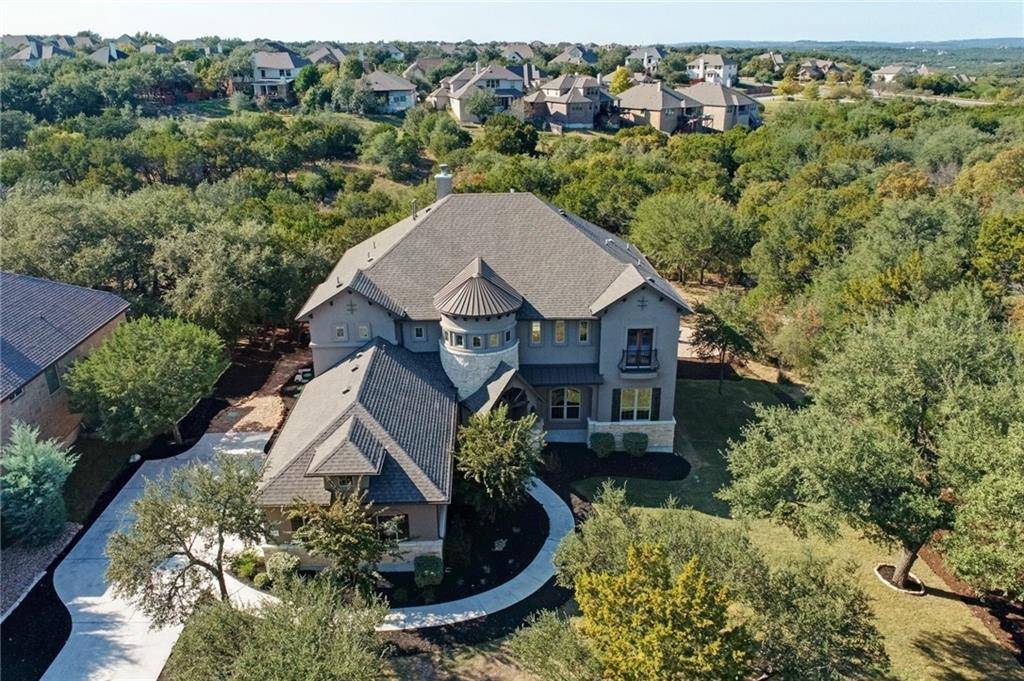 5200 Diamante DR, Spicewood, TX 78669