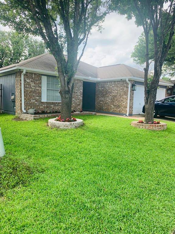 213 Quail CIR, Hutto, TX 78634