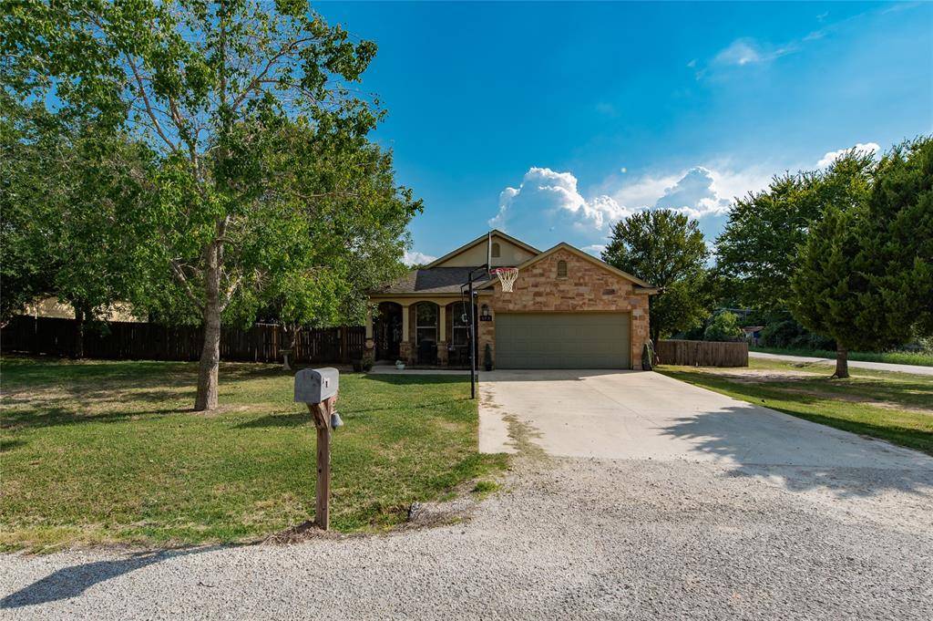 103 Kalalea LN, Bastrop, TX 78602