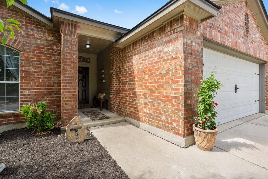 105 Killian LOOP, Hutto, TX 78634