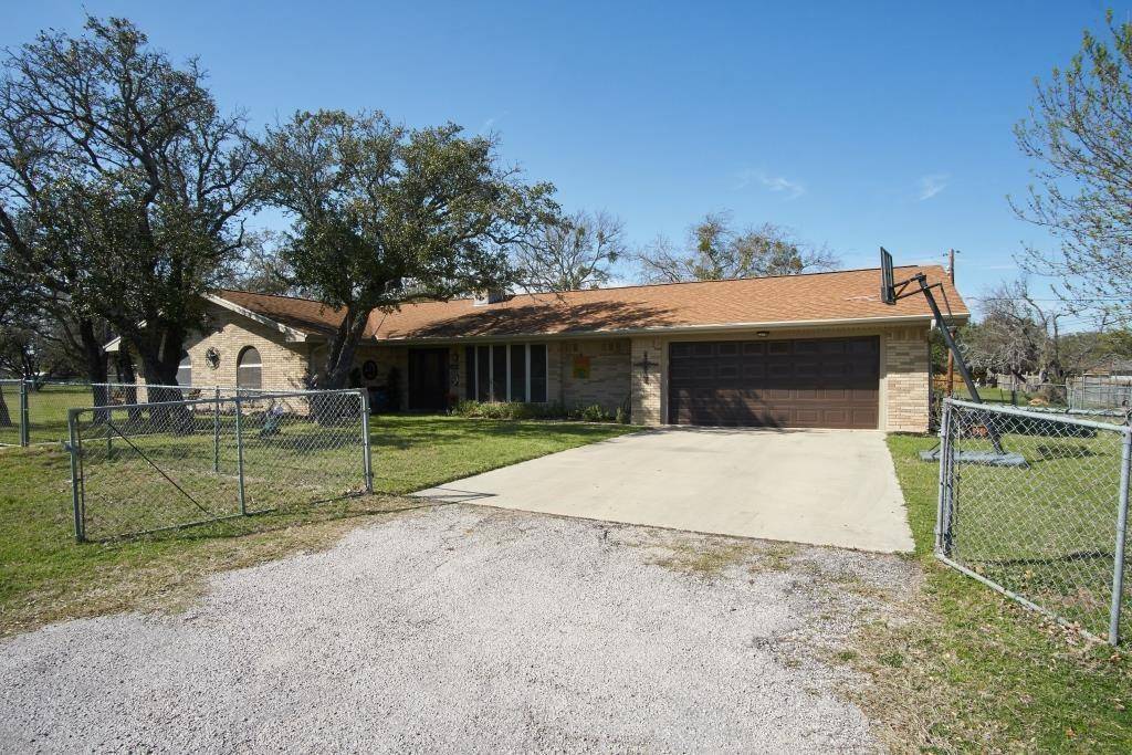 1507 W 4th ST, Lampasas, TX 76550