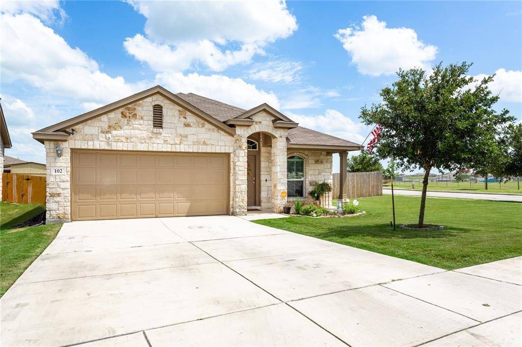 102 Goldenrod DR, San Marcos, TX 78666
