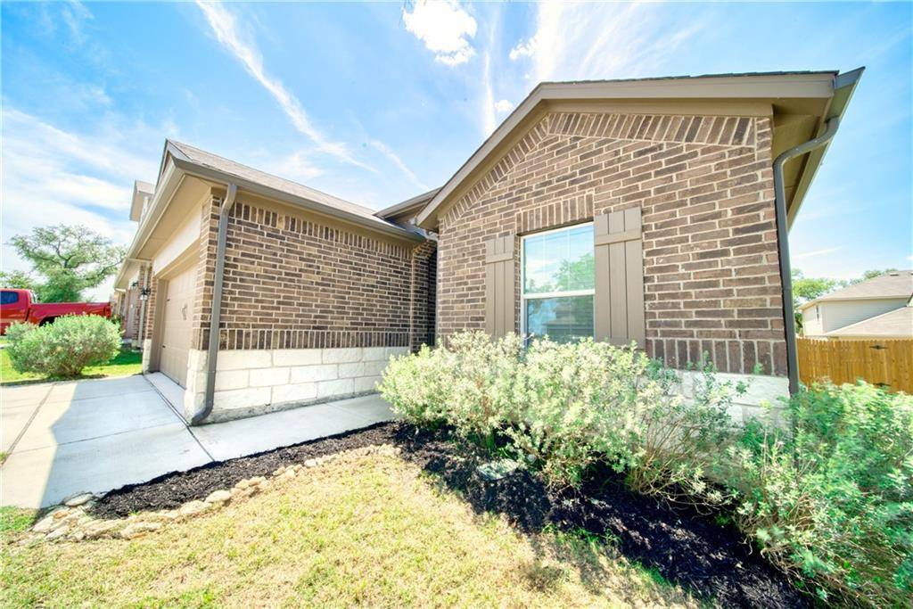 203 Turtle Creek DR, Kyle, TX 78640