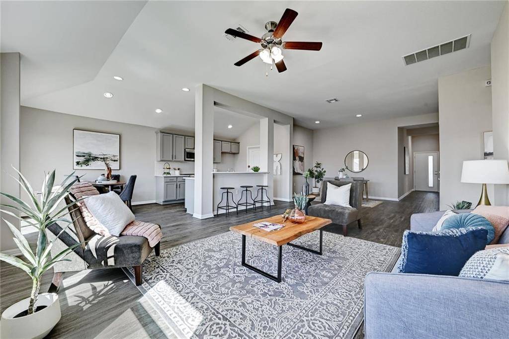 9909 Becoming ST, Manor, TX 78653