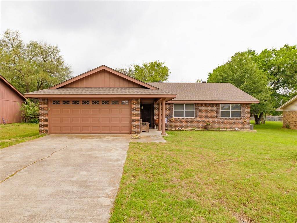 611 Jackson ST, Rockdale, TX 76567