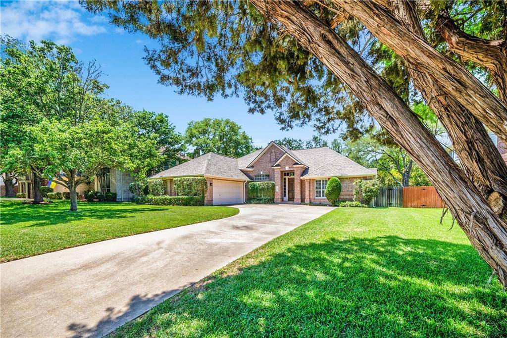 2040 SAINT ANDREWS DR, Round Rock, TX 78664