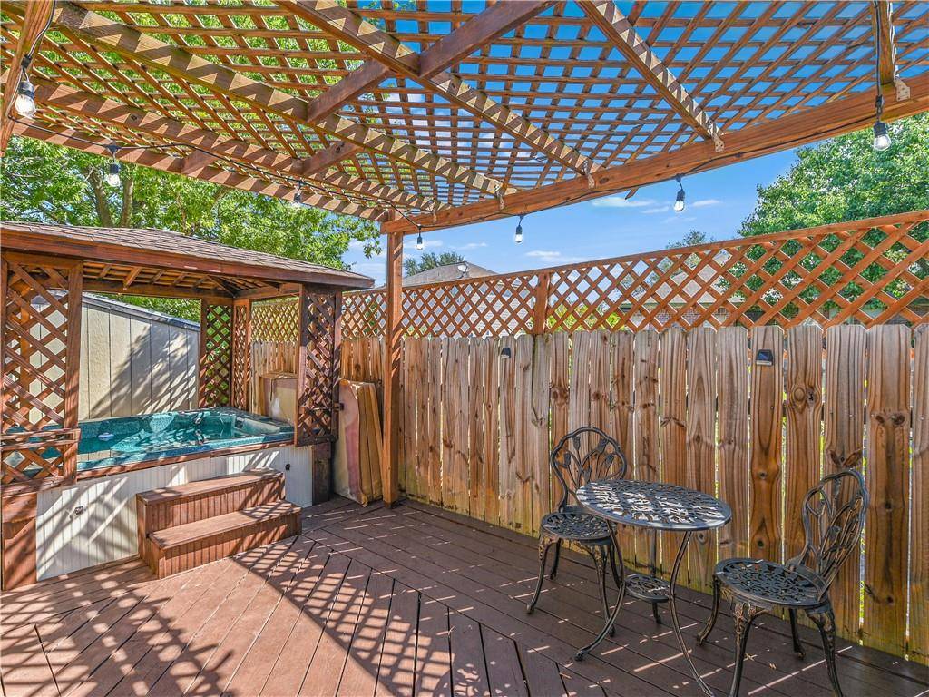 1518 Parkfield CIR, Round Rock, TX 78664