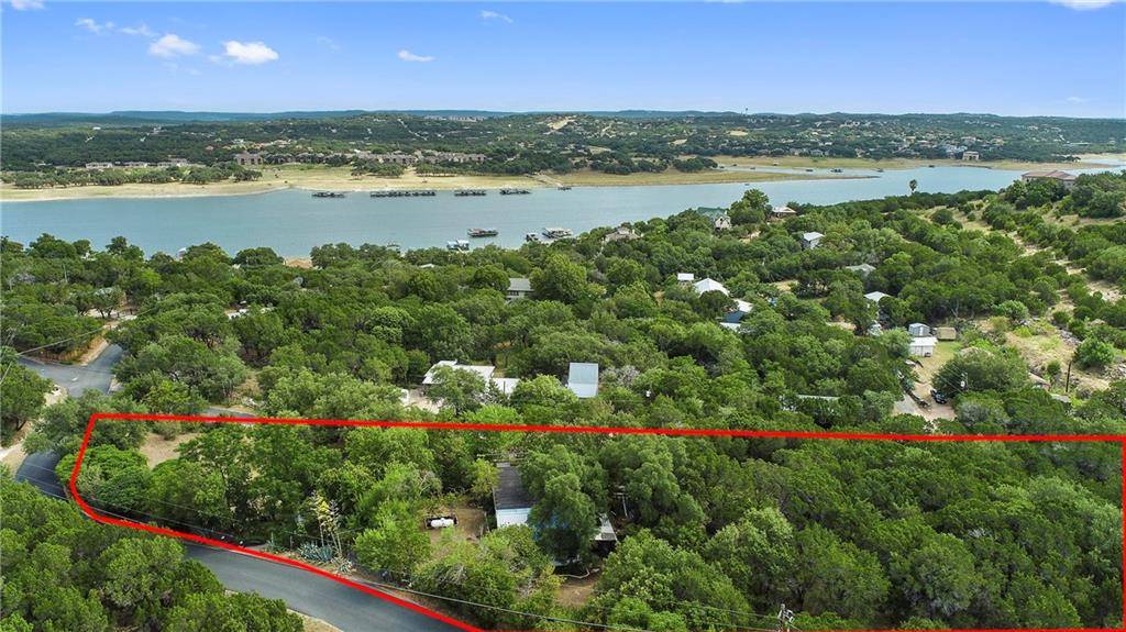 905 Skyline DR, Spicewood, TX 78669