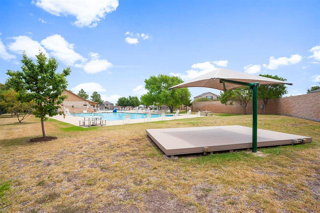 121 Eagles Dare LN, Jarrell, TX 76537