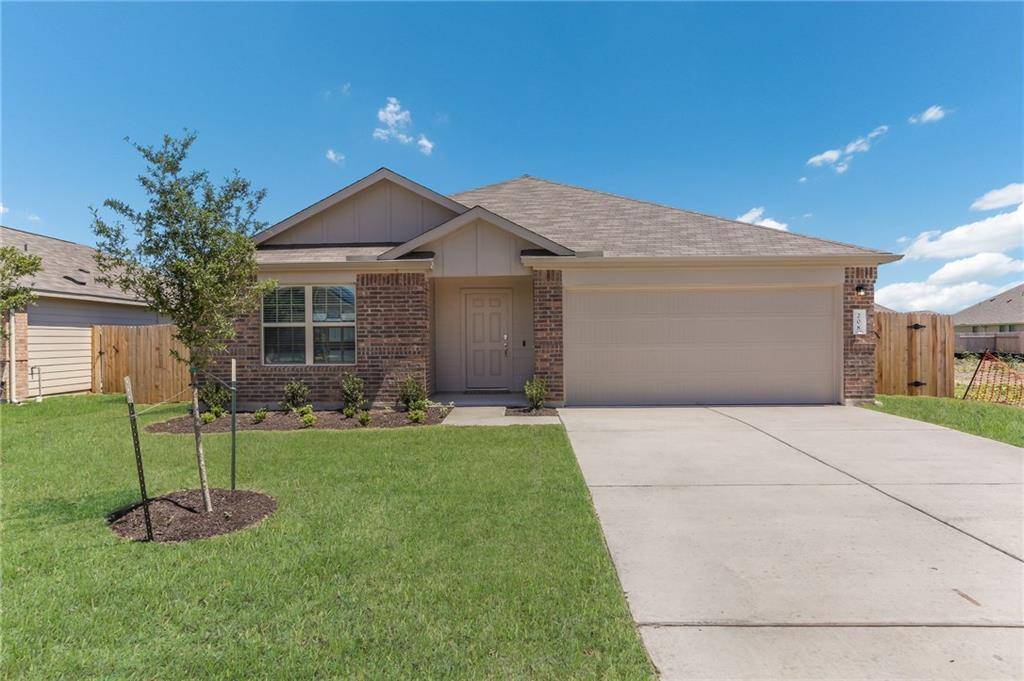 208 Pearland ST, Hutto, TX 78634