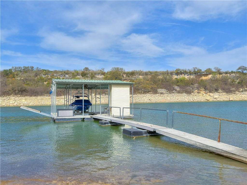 1217 Lake Shore DR, Spicewood, TX 78669