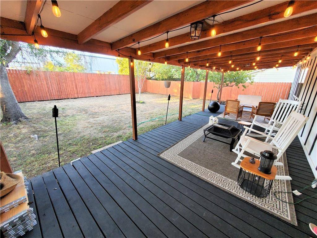 312 Barrhall DR, Round Rock, TX 78664