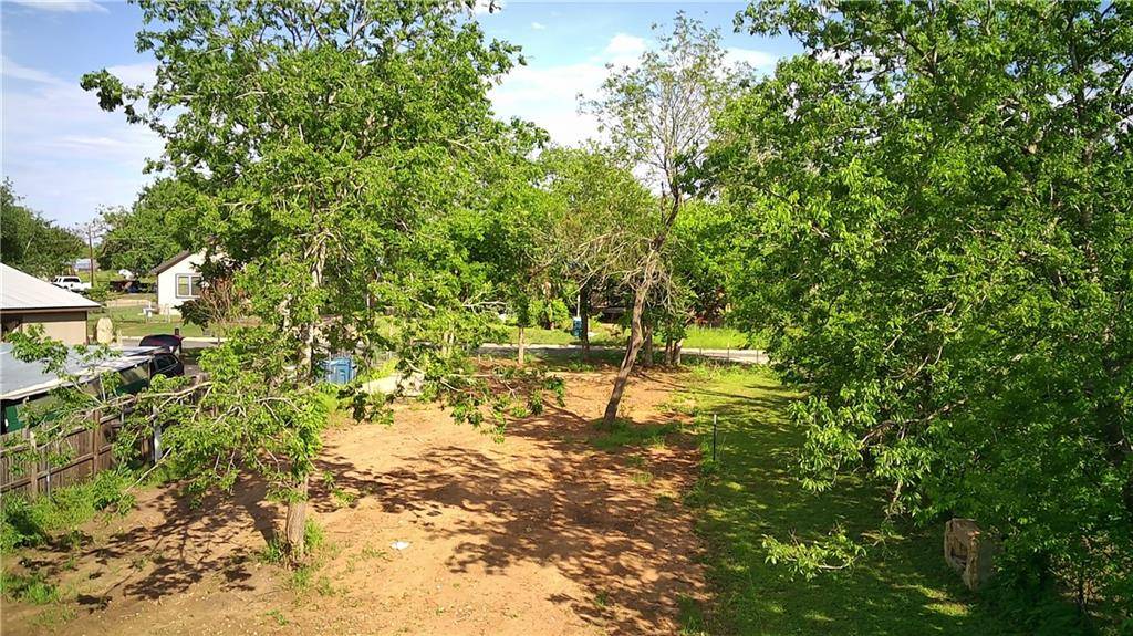 508 W Cleveland ST, Elgin, TX 78621
