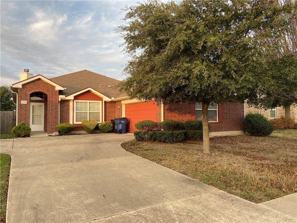 209 Mollie DR, Hutto, TX 78634