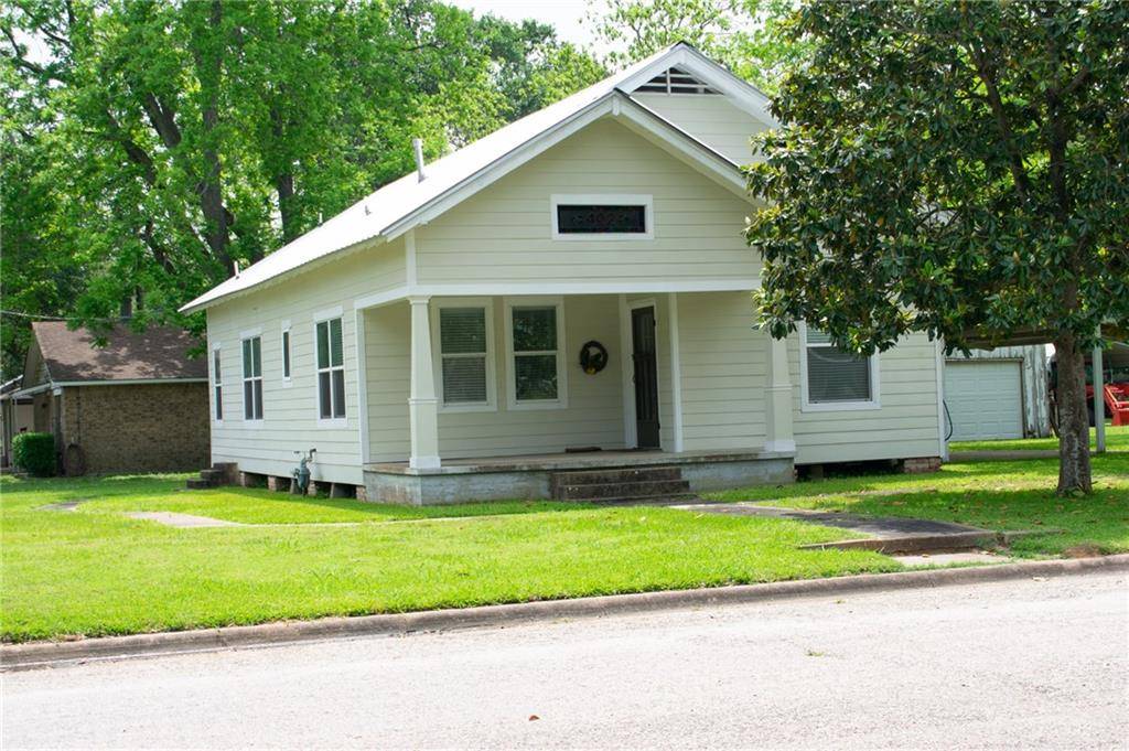402 4th ST, Sealy, TX 77474