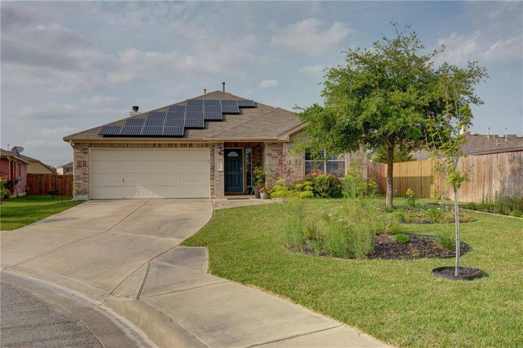 303 Trophy CT, Bastrop, TX 78602