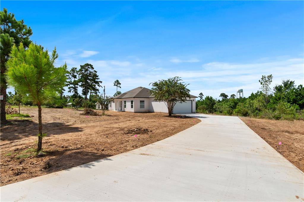 154 Cattlemens DR, Bastrop, TX 78602