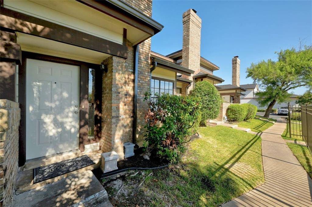 1748 Ohlen RD #14, Austin, TX 78757