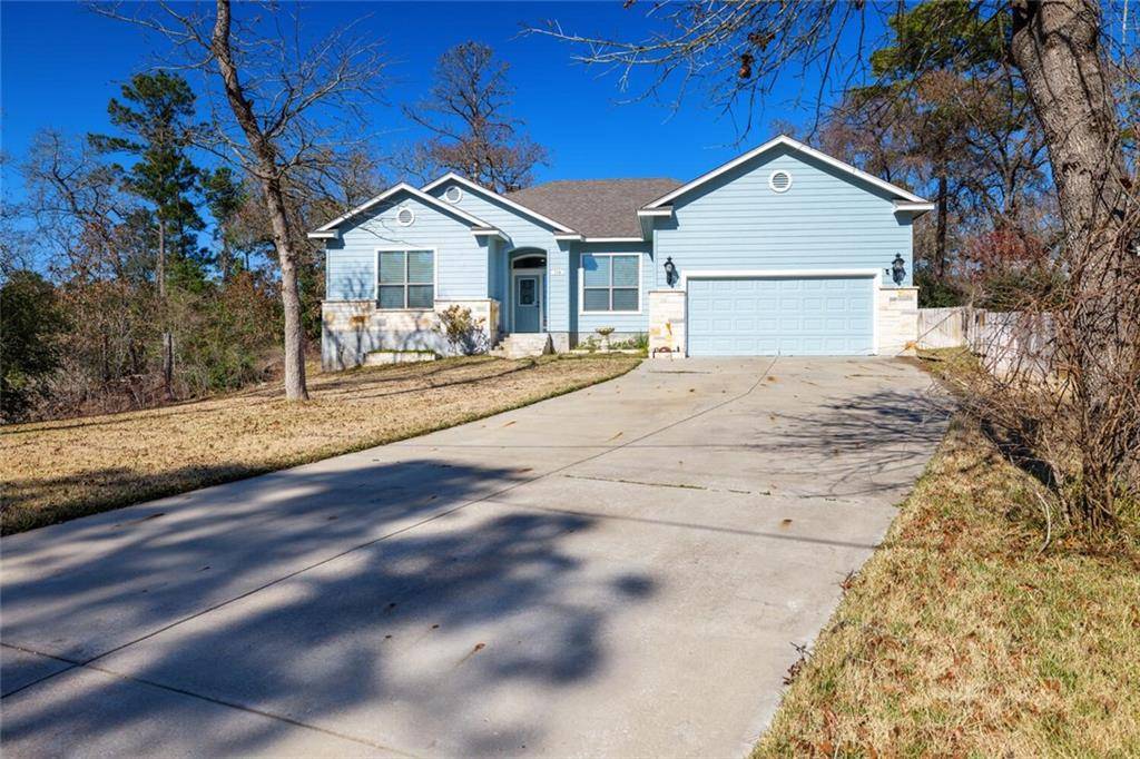 114 Pahoiki LN, Bastrop, TX 78602