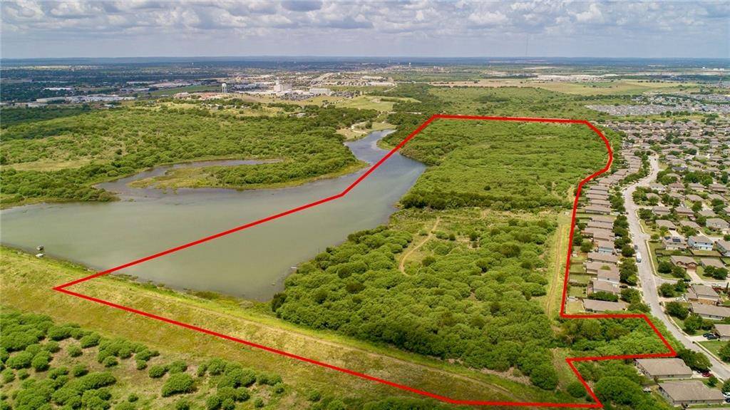2400 Dacy LN, Kyle, TX 78640