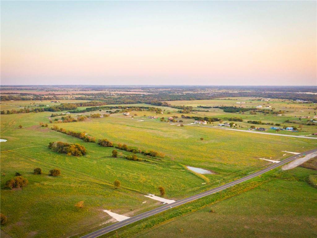 6725 Mother Neff PKWY, Mcgregor, TX 76557