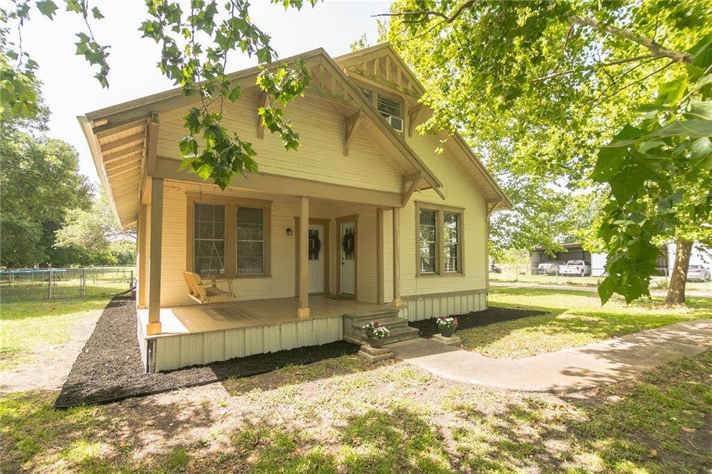 250 County Road 367, Taylor, TX 76574