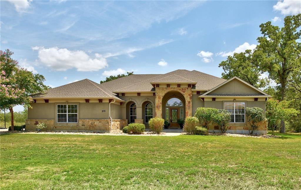 205 Eight Oaks DR, Bastrop, TX 78602
