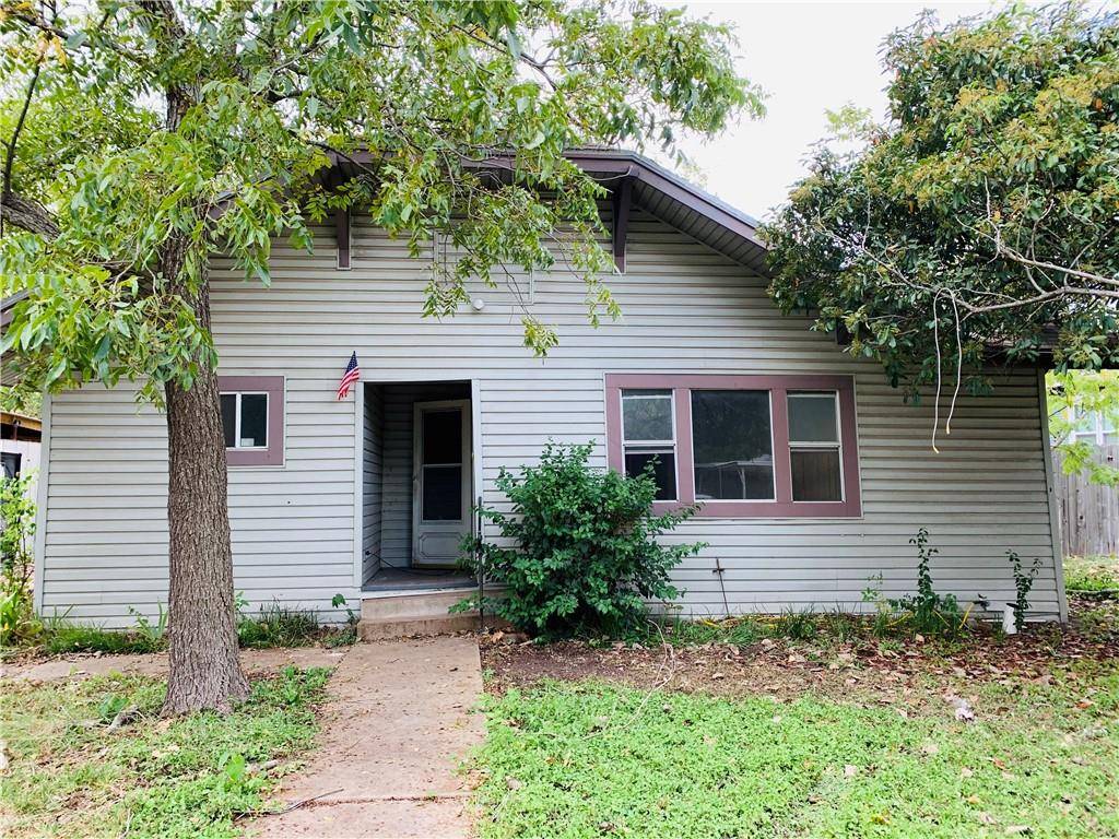 409 Vernon ST, Taylor, TX 76574