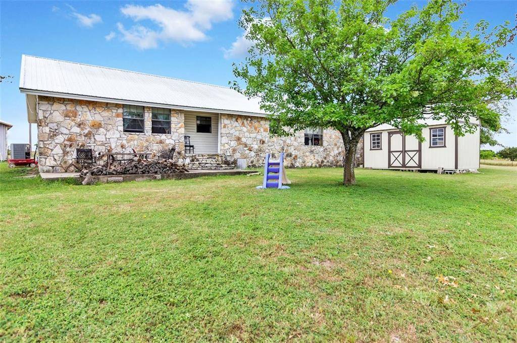 204 County Road 375, Jarrell, TX 76537