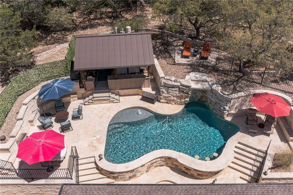 101 Cowal DR N, Spicewood, TX 78669