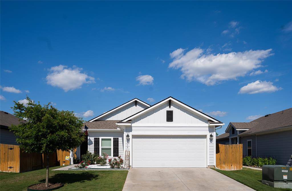 115 Trailside LN, Bastrop, TX 78602