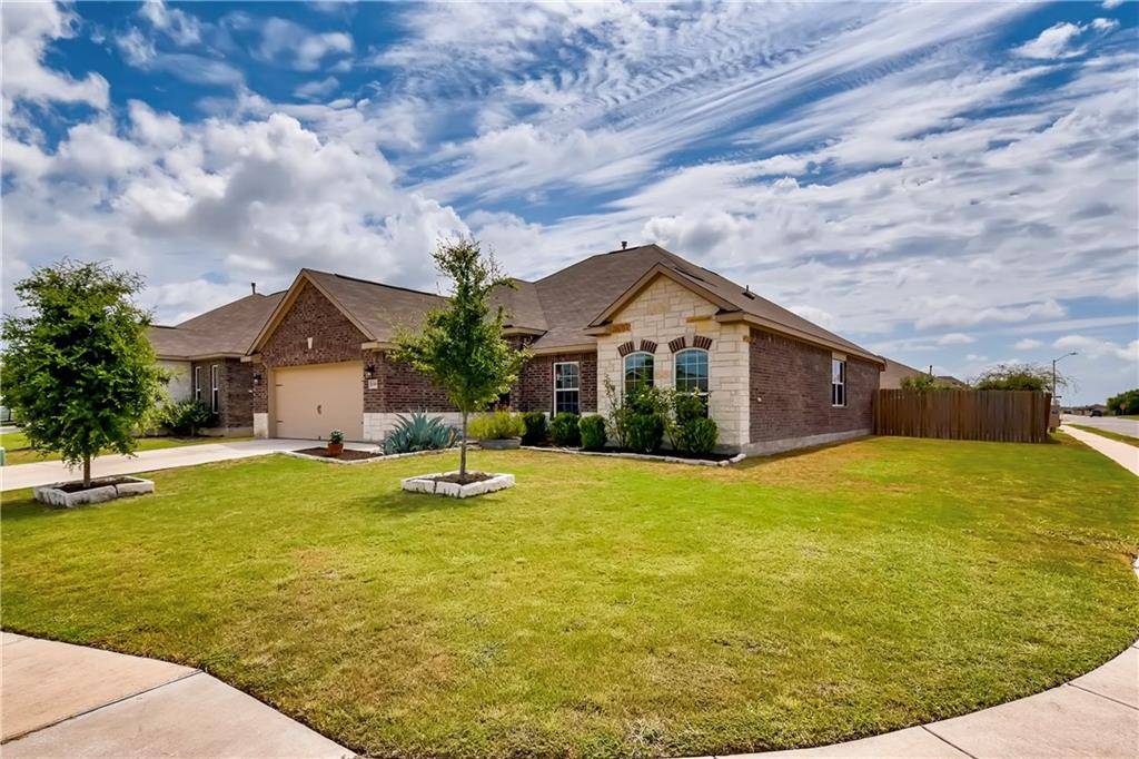 1301 Violet LN, Kyle, TX 78640
