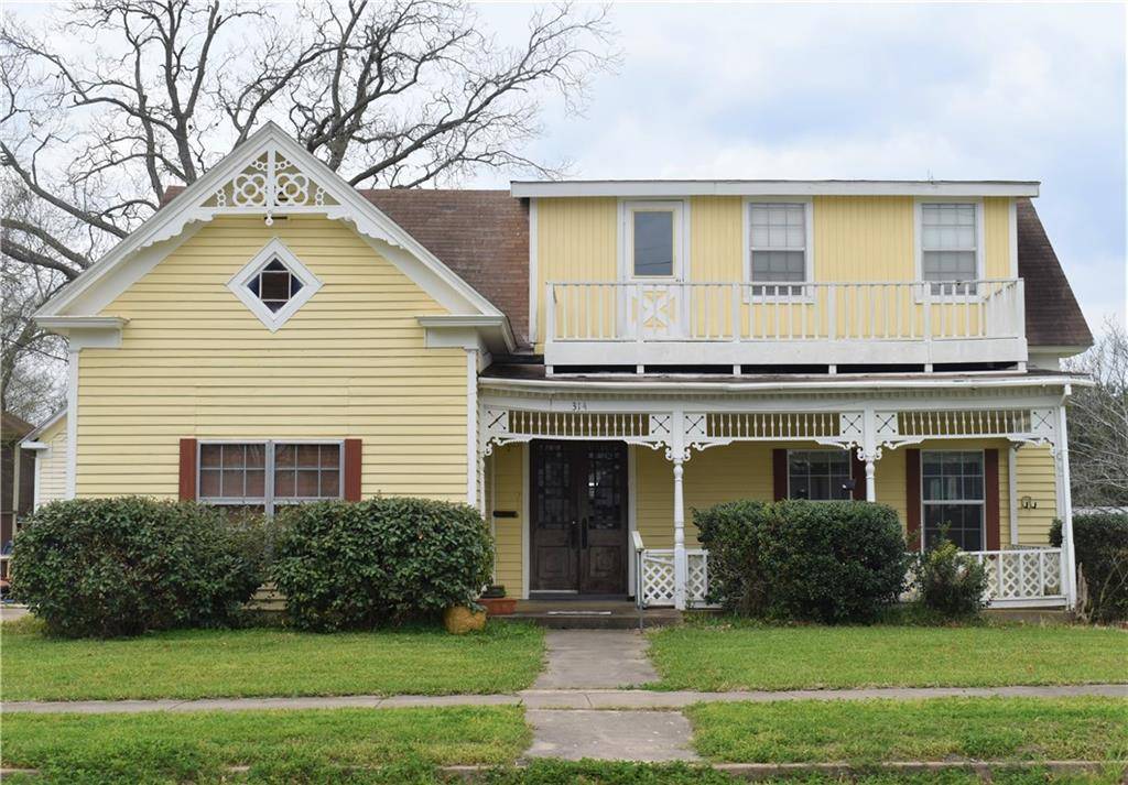 314 S Main ST, Hallettsville, TX 77964
