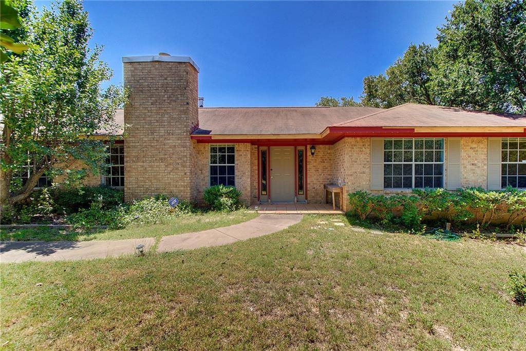 192 Wailupe CIR, Bastrop, TX 78602